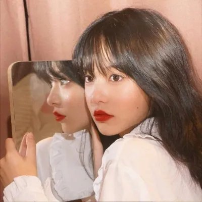 黑夜中的玻璃人偶