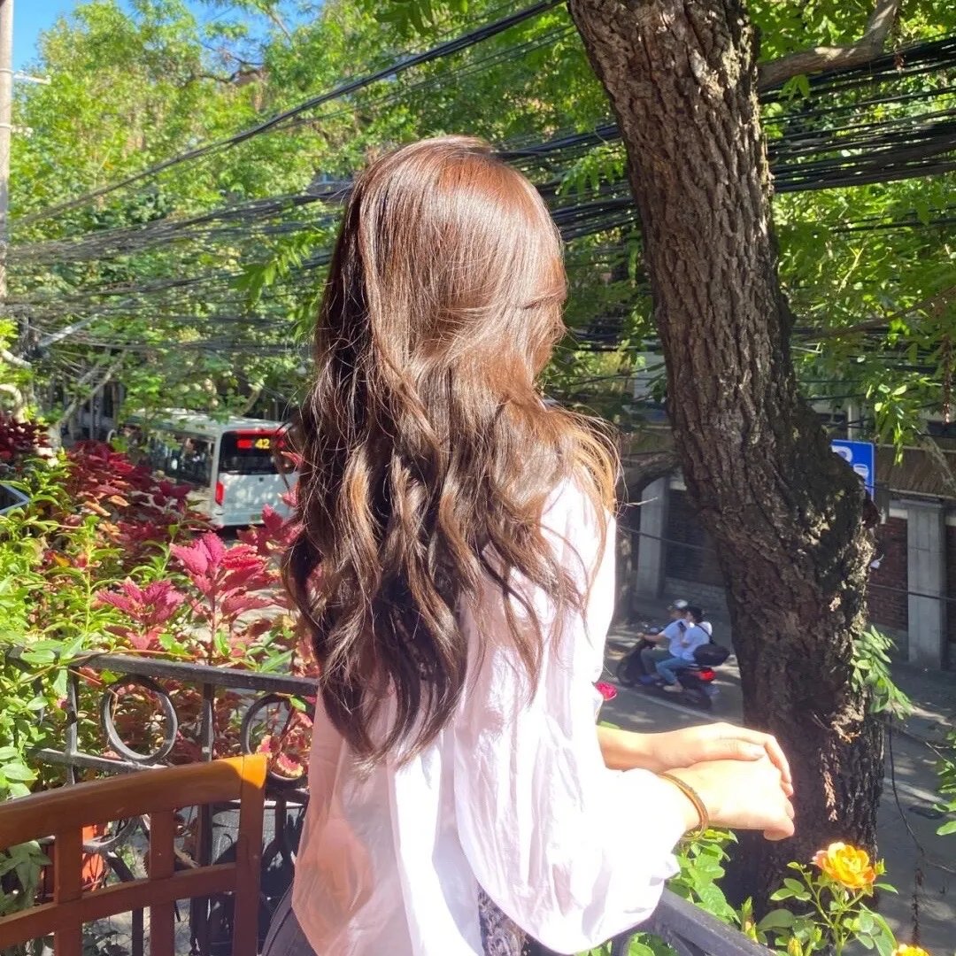 赤脚的基奉儿